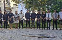 Mang hung khí đi đánh nhau và bỏ chạy khi thấy nhóm khác đông hơn