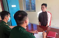 Cứu 9 người Trung Quốc đang trôi dạt trên biển Phú Quốc