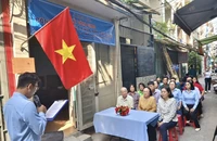 UBND phường 2, quận 3 tổ chức lễ bàn giao nhà cho ông Nguyễn Văn Lũy vào ngày 26-3-2025. Ảnh: TL