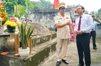 Lãnh đạo TP.HCM dự Lễ giỗ Đức Tả quân Lê Văn Duyệt