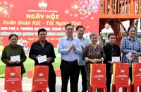 Lãnh đạo TP.HCM dự ngày hội ‘Xuân đoàn kết - Tết nghĩa tình‘ với người dân TP Thủ Đức