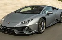 Doanh số bán xe sang giảm mạnh ở Hàn Quốc do phải đổi biển xanh