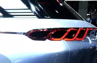 Nhà sản xuất ô tô Trung Quốc BYD 'tàng trữ' trái phép hơn 1.600 ô tô tại công viên nước Úc 