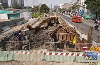 Tất bật thi công trên đường Lương Định Của, TP Thủ Đức