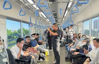 Ngày đầu metro số 1 đã phục vụ 150.000 lượt hành khách