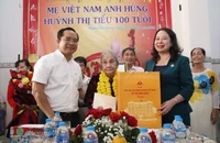 Phó Chủ tịch nước Võ Thị Ánh Xuân thăm, chúc tết tại Long An