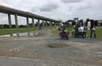 Vụ thi thể dưới chân cầu Cần Thơ: Bắt khẩn cấp nghi can