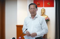Chủ tịch UBND TP.HCM Phan Văn Mãi trả lời báo chí. Ảnh: BẢO PHƯƠNG