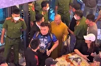 TP.HCM chỉ đạo công an làm rõ vụ người đàn ông mặc đồ nhà sư vào quán nhậu
