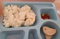 Xác minh thông tin bữa ăn trưa của giáo viên 30 nghìn đồng chỉ có cơm, 2 miếng giò