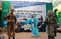 Tái hiện vai diễn Thi Sách của nhà yêu nước Phan Châu Trinh ở đường sách TP.HCM