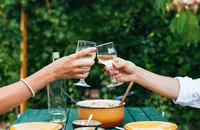 Uống rượu thường xuyên, chuyện gì xảy ra với sức khỏe?