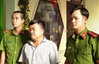 Mua hàng ngàn hóa đơn khống xăng dầu để bán lại
