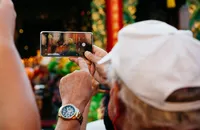 Trung tâm Livestream với siêu thị online bán hàng bằng người ảo AI