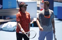 Tụt dốc không phanh, Naomi Osaka chia tay HLV Fissette