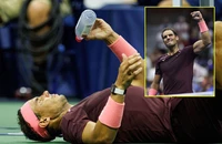 Nadal thắng ngược “cựu thù” sau trận chiến đổ máu
