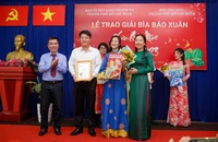 Báo Pháp Luật TPHCM đạt giải Nhì ảnh bìa báo Xuân Qúy Mão