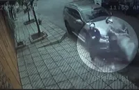 Công an xác minh vụ ô tô tông 2 thanh niên nghi trộm chó ở quận 12