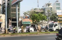 Tai nạn giao thông khiến 1 nam shipper tử vong trên đường Điện Biên Phủ
