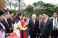 Tổng Bí thư Nguyễn Phú Trọng gặp gỡ kiều bào và các doanh nghiệp Việt Nam tại Myanmar vào tháng 8-2017.
