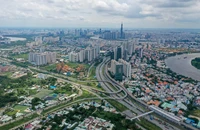 Bỏ cấp huyện: Góp ý về hoạt động của mô hình 'thành phố trong thành phố'