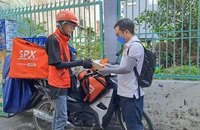 Người bán hàng bức xúc vì bị giam tiền, Shopee nói 'sẽ phản hồi cụ thể'