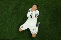 Ronaldo viết thông điệp bí ẩn không ai hiểu