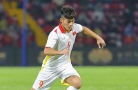 Lí do các trụ cột Olympic Việt Nam sớm rời sân trong trận thắng Mông Cổ