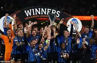 Lookman lập hat-trick, Atalanta nhấn chìm Bayer Leverkusen vô địch Europa League