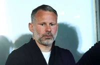 Giggs chỉ trích các ông chủ của MU