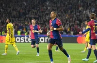 Raphinha cân bằng kỷ lục đáng kinh ngạc của Messi