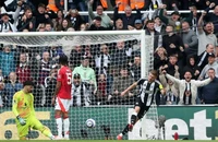 MU thảm bại, Liverpool tiến gần đến chức vô địch Premier League