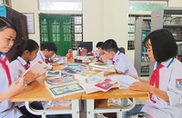 Những thầy cô viết đơn đăng ký dạy thêm miễn phí