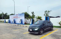 Quy định mới nhất về trạm dừng nghỉ, trụ sạc xe điện mà người lái xe cần biết