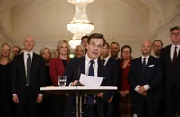 Tân Thủ tướng Thụy Điển - ông Ulf Kristersson trong buổi giới thiệu nội các mới tại thủ đô Stockholm (Thụy Điển) ngày 18-10. Ảnh: AP