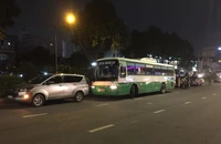 Tai nạn liên hoàn 3 ô tô và 1 xe buýt