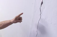 Đà Nẵng: Nhà dân nứt toác vì công trình cải tạo cống thoát nước