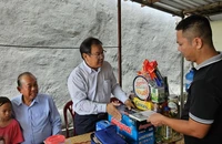 Toàn cảnh chương trình 'Cùng ngư dân thắp sáng đèn trên biển' tại Quảng Bình