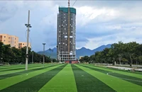 Nhiều lô đất công ven vịnh Đà Nẵng bị lấn chiếm làm quán nhậu, sân bóng