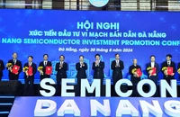 Bài 2: Cú tăng tốc ngoạn mục vào kỷ nguyên vi mạch bán dẫn