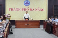 Bão số 10 di chuyển nhanh, Đà Nẵng họp khẩn để ứng phó