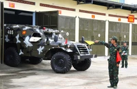 Quân khu 5 sẵn sàng xe thiết giáp, ca nô cứu dân trong bão Kalmaegi