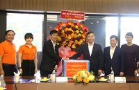 Chủ tịch Đà Nẵng mong doanh nghiệp 'phi nhanh như ngựa' trong năm Bính Ngọ