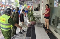 Đà Nẵng đồng loạt ra quân lấy lại vỉa hè cho người đi bộ