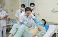Độc lạ: Người bố có 4 quả thận, con gái có 3 quả thận