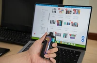 Nước nào bán thuốc lá điện tử dưới dạng dược phẩm được cấp phép?