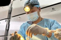 Hiến tặng giác mạc: 1 ngọn nến tắt đi, 2 ngọn nến được thắp sáng