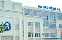 Nhiều trường đại học xét tuyển tổ hợp C00 trở lại