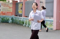 Đề Toán thi lớp 10 của Hà Nội