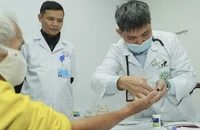 Kê đơn thuốc 2-3 tháng/lần: Bệnh viện, bệnh nhân cần lưu ý gì?